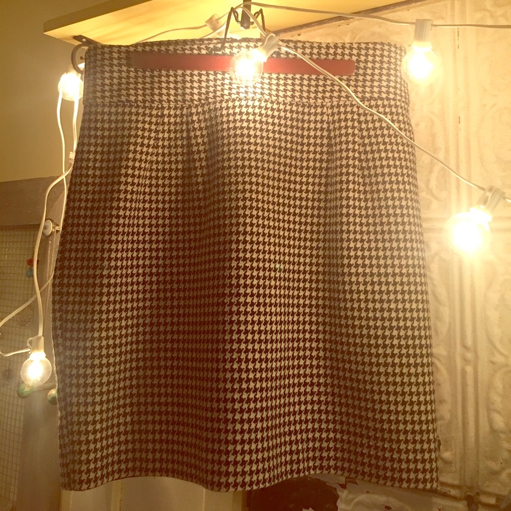 Banana Republic Houndstooth Skirt